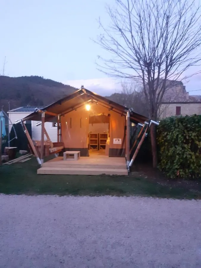 Camping Les Lavandes, カステラーヌ フランス